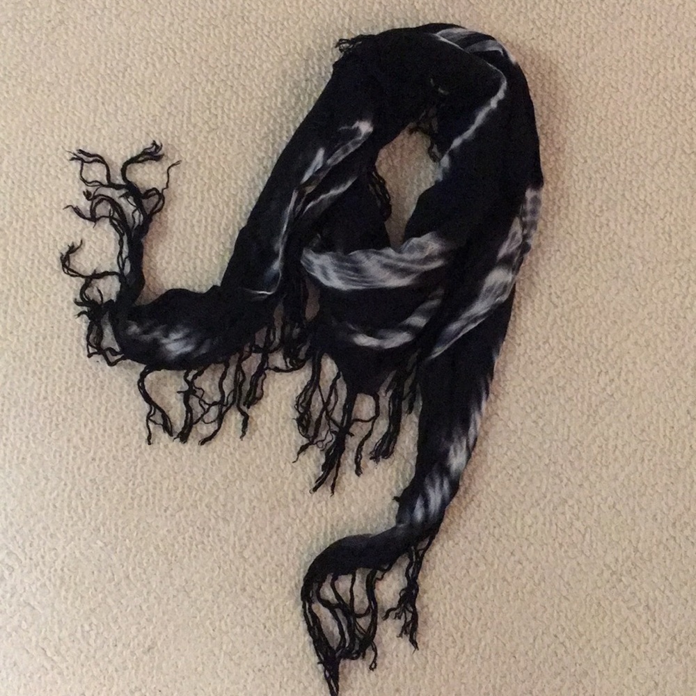 Black and white tie dye scarf